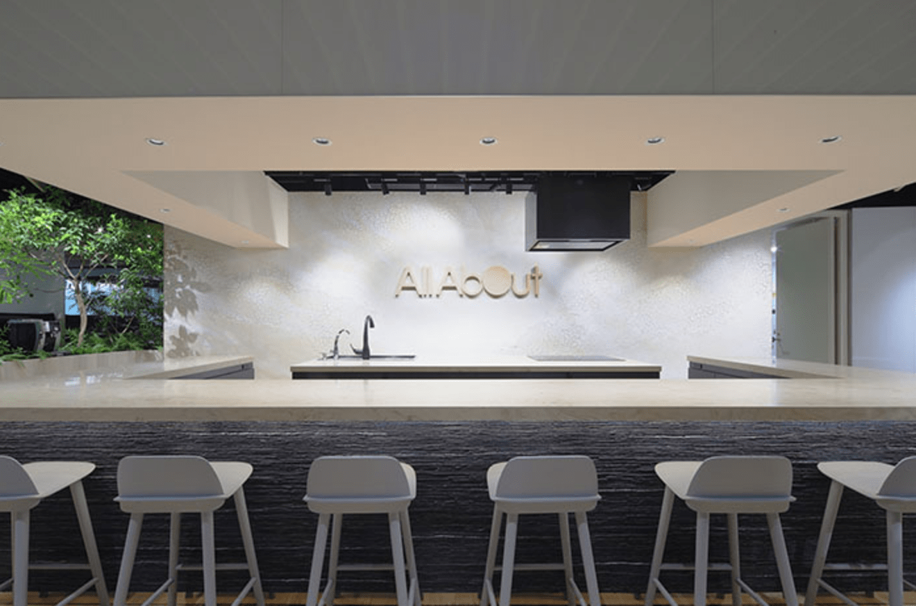 【法務リーダー】フルフレックス／専門家が情報を提供する日本最大級の総合情報サイト「All About」は月間総利用者数2,600万人超で、連結売上高は159億円！そのほかサンプル百貨店などのメディア・サービスも運営しているスタンダード上場企業の画像