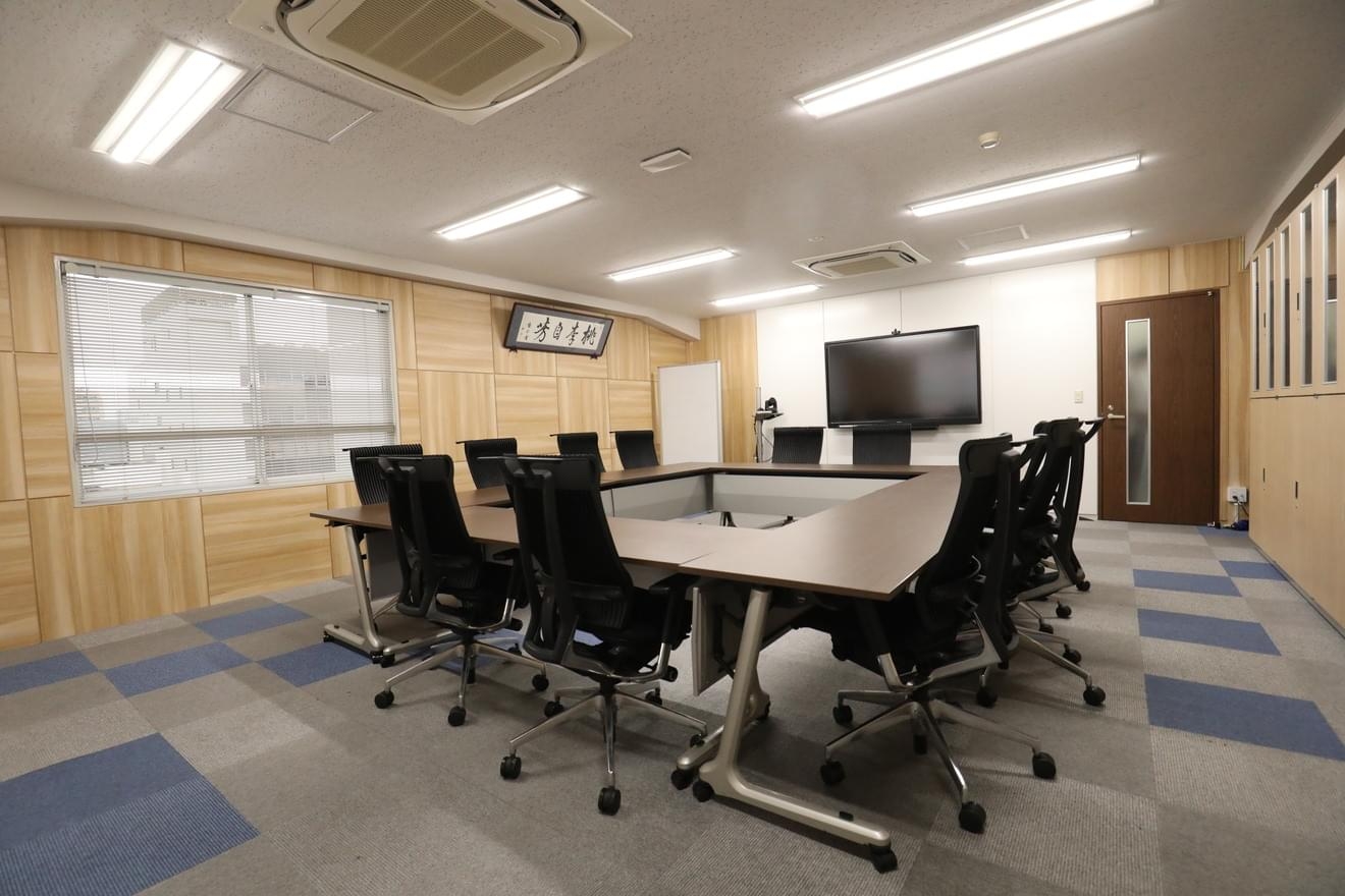 【税務スタッフ】圧倒的勉強環境！閑散期定時帰り！試験前に1か月間の休暇取得可能！官報合格者を多数輩出してきた税理士法人の画像