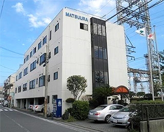 月次決算から資産管理・税務まで担う経理｜創業90年以上の老舗インフラ企業の画像