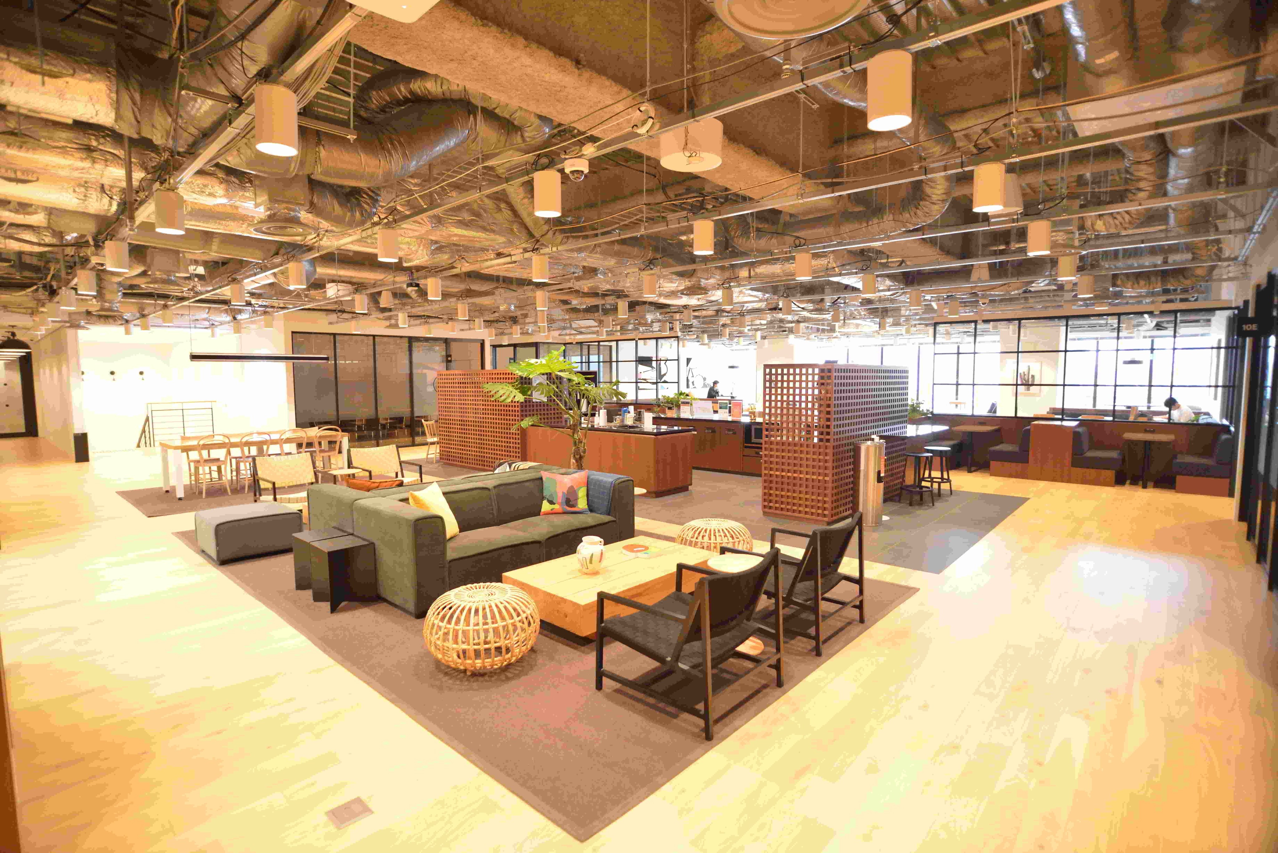 【財務経理リーダー候補】創業35周年を迎える！大手企業との提携実績が多い！中小企業向けの総合コンサルティングファームを目指すグロース上場企業の画像