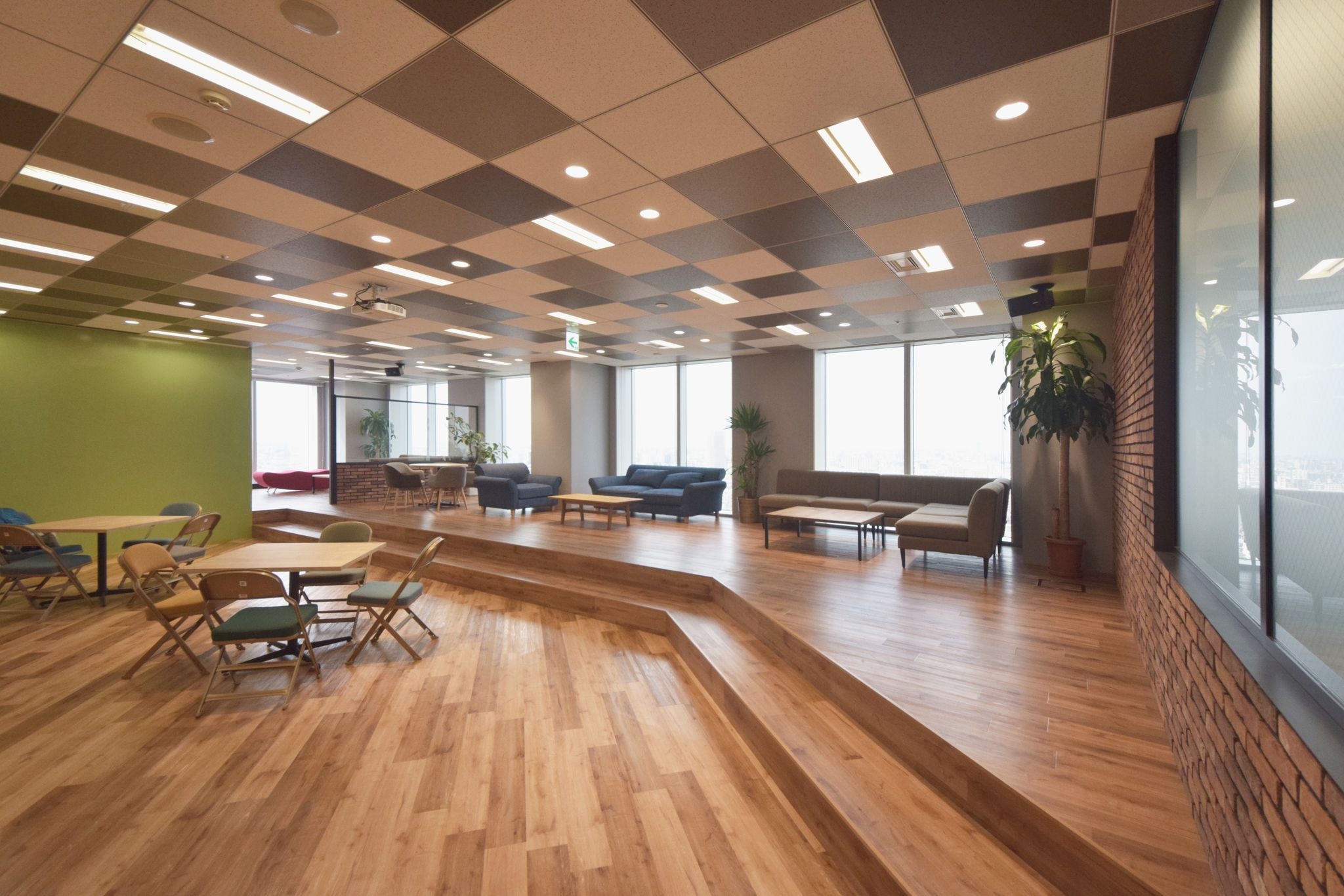 【財務経理リーダー】昨期全社売上123億、直近5年で約4倍と成長中！デジタルメディア事業を中心に新規事業やM&A（直近2社達成）を加速させ現在HD体制へ移行中のベンチャー企業の画像