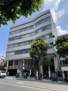 【税務会計】スタッフ募集！フルリモート勤務可能／事務所経験3年以上歓迎／働き方柔軟・高い定着率／試験勉強の両立も可能な会計事務所の画像