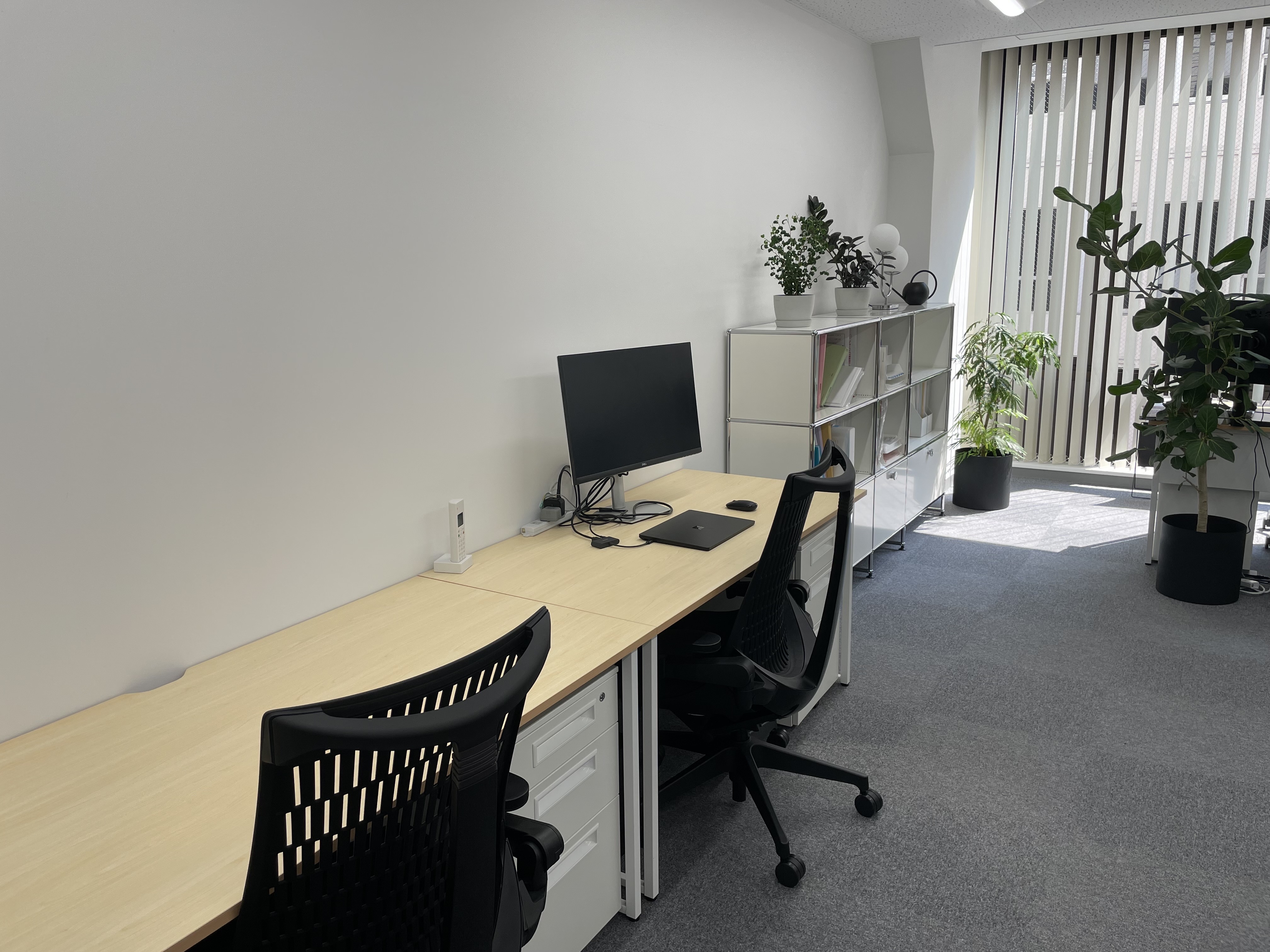 【税務会計スタッフ】残業ほぼなし！資格取得応援！リモート・フレックス・時短勤務相談可能！経営者と近い距離で関われる企業を中心にサービスを提供している税理士事務所の画像