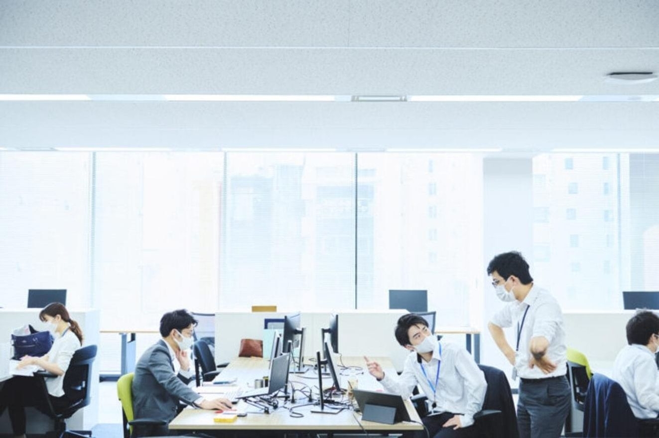 【必見】全面的なバックアップで資格取得を応援！金銭的・時間的な援助制度が多数！フレックスタイム制で勉強と仕事も両立できます◎「圧倒的なプロフェッショナル」を生むための環境が整う準大手税理士法人の画像