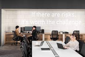 【法務】法務の実務経験者必見！フレックスタイム制でリモートも可能！KDDIのオープン領域における事業拡大を推進する企業の画像