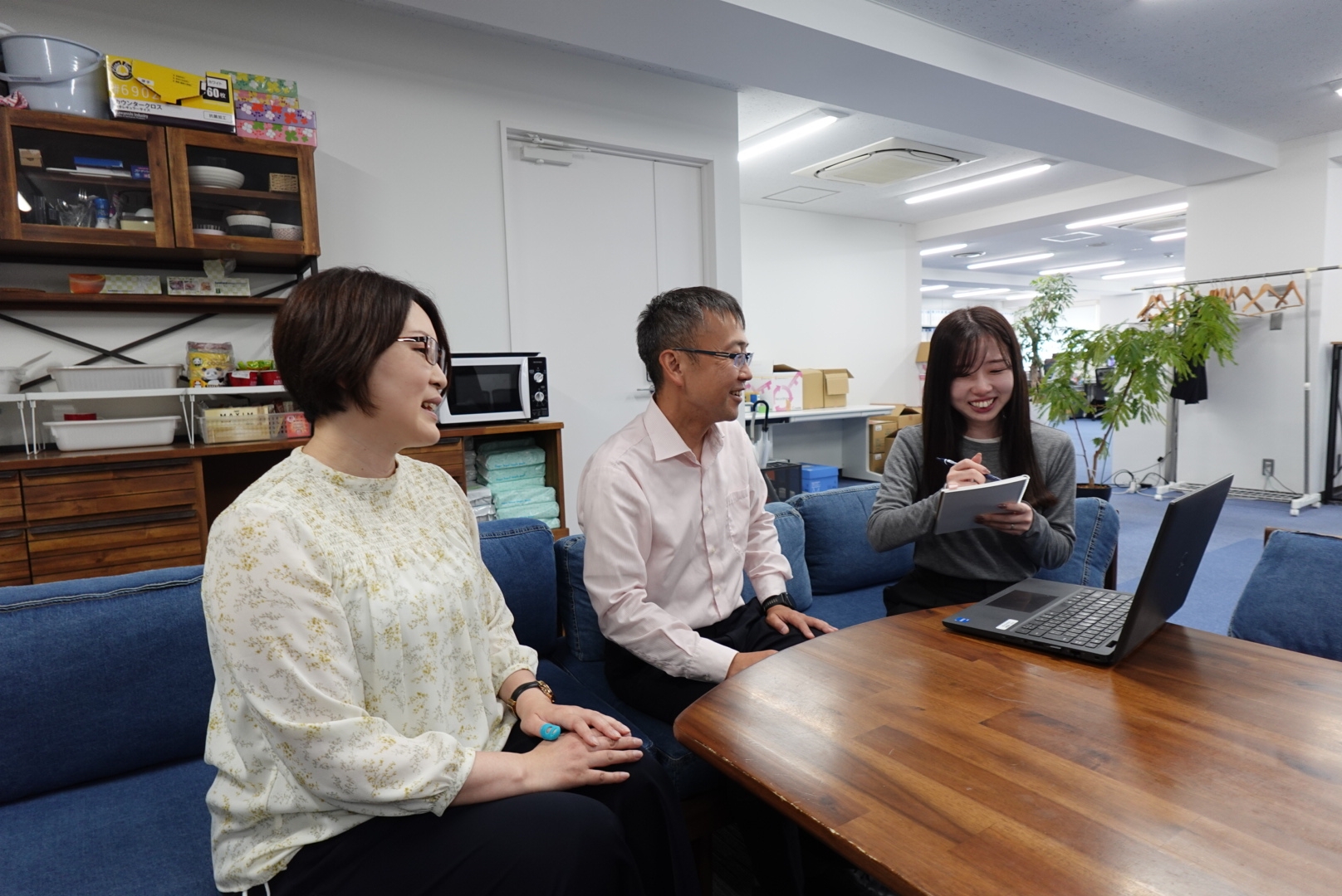 WLB重視｜記帳分離で残業抑制｜在宅週3×年休125日｜担当業務に深く向き合う｜仕事の質は落とさずリモートワークを併用でライフステージに合わせた働き方をの画像