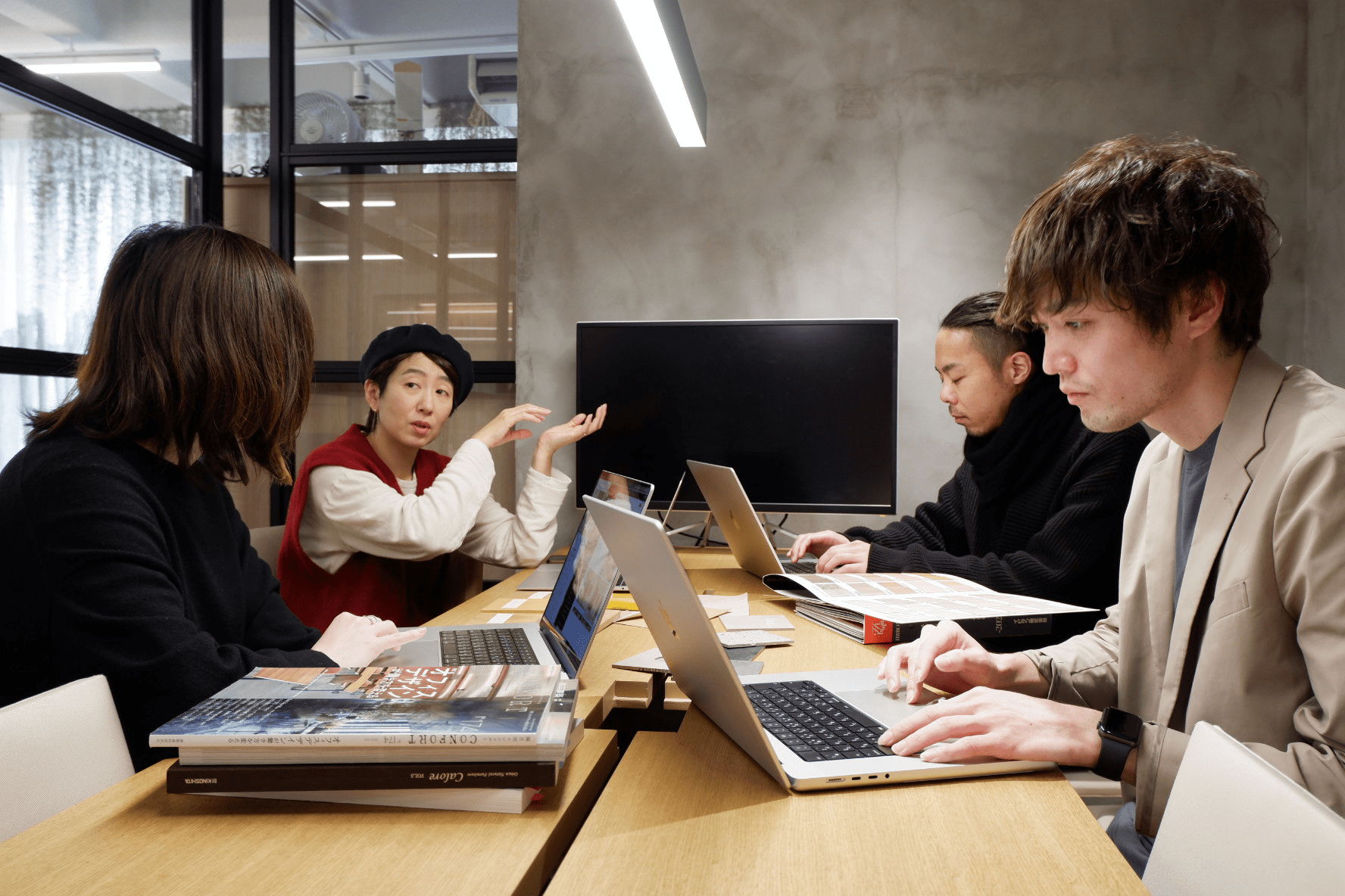 【経理リーダー】リモート・フレックス制導入！600ブランド 12万種以上の製品を扱う！日本初の家具サブスクリプションサービスを展開！すごいベンチャー100にも選出されたIPO準備企業の画像