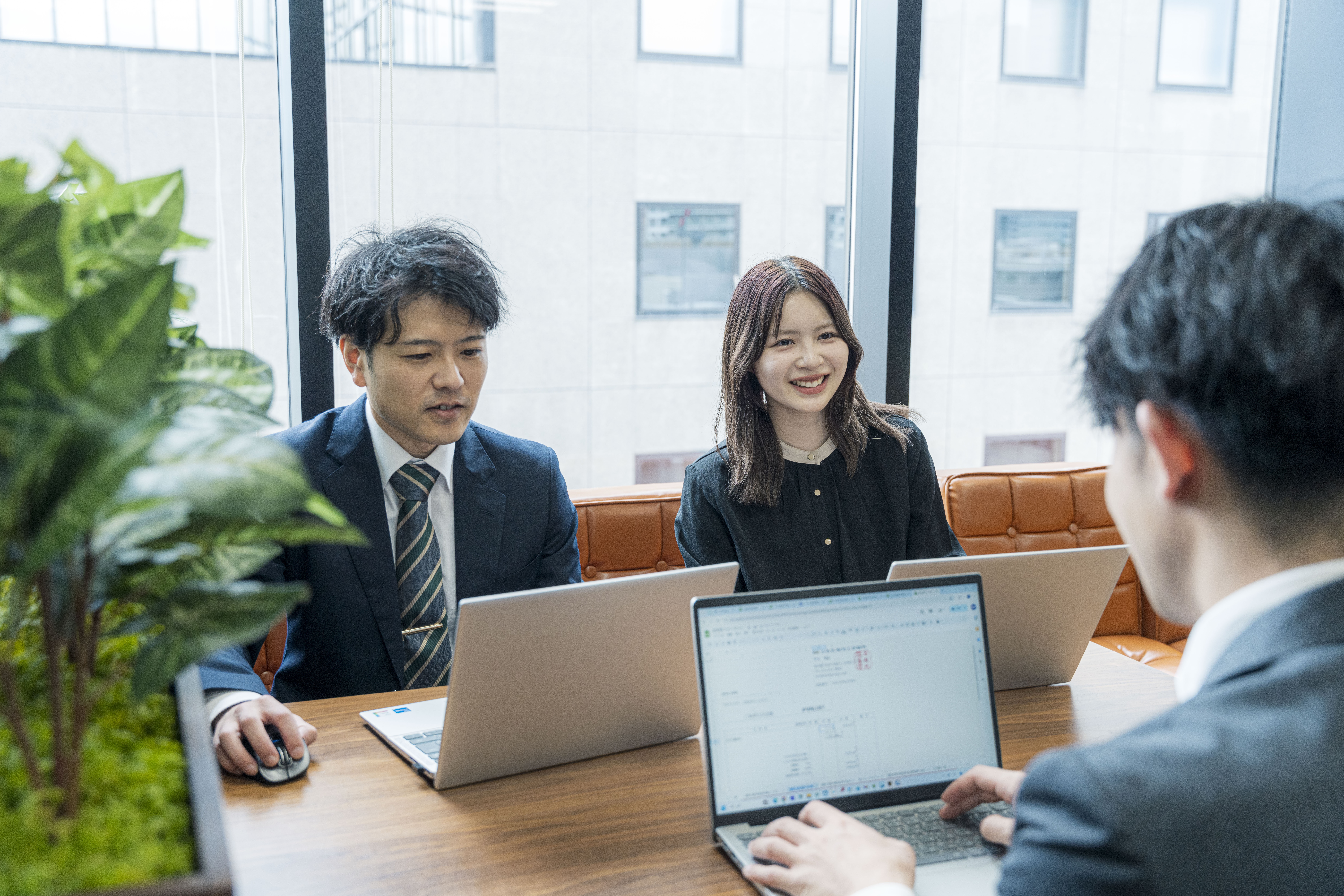 リモート選択可×IT環境｜DX徹底活用で無駄を削ぎ、経営伴走の質を極める｜経験を最大限に活かす場所の画像