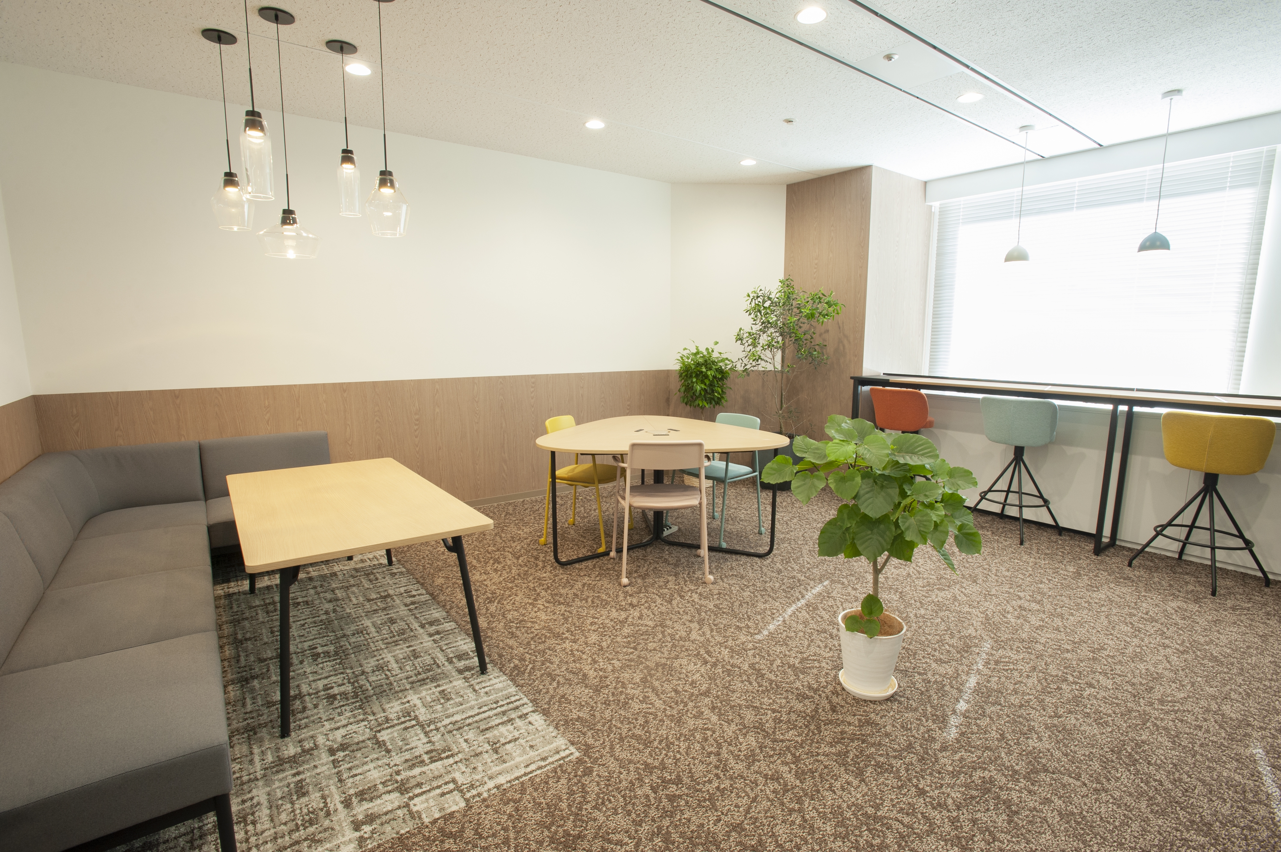 【税務スタッフ】事務所経験者必見！フレックスタイム！一般税務のほか相続案件など幅広い業務に携われる税理士事務所の画像