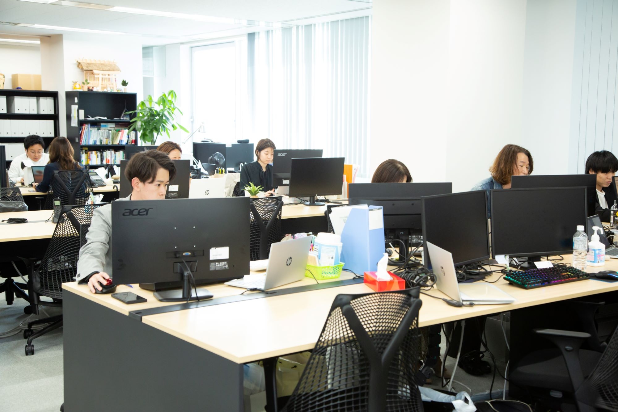 【挑戦を後押しする税理士法人】半年ごとの明確評価×多彩な案件/DX化で平均残業時間20ｈ/グループ社員100名突破の安定成長中税理士法人！の画像