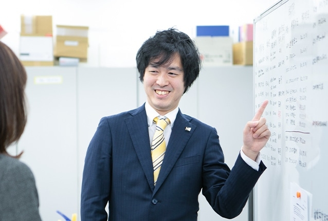 リモートワーク可能/フレックスあり/残業10時間程度/全国展開の安定基盤と、企業担当制×業務担当制のハイブリッドで経験を積み上げるの画像