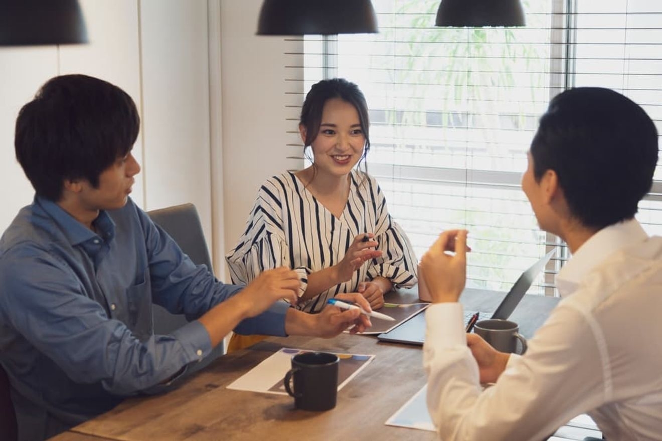 いま注目の「社内副業」について解説します!