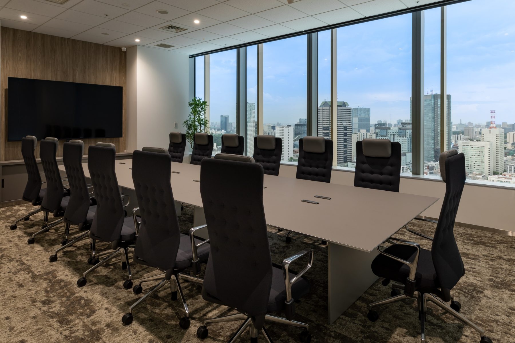 【経理マネージャー候補】税理士法人にコンサル業などクライアントを幅広く支援！「すべての依頼者に最良のサービスを」を理念にあらゆるトラブルに対応する弁護士事務所の画像