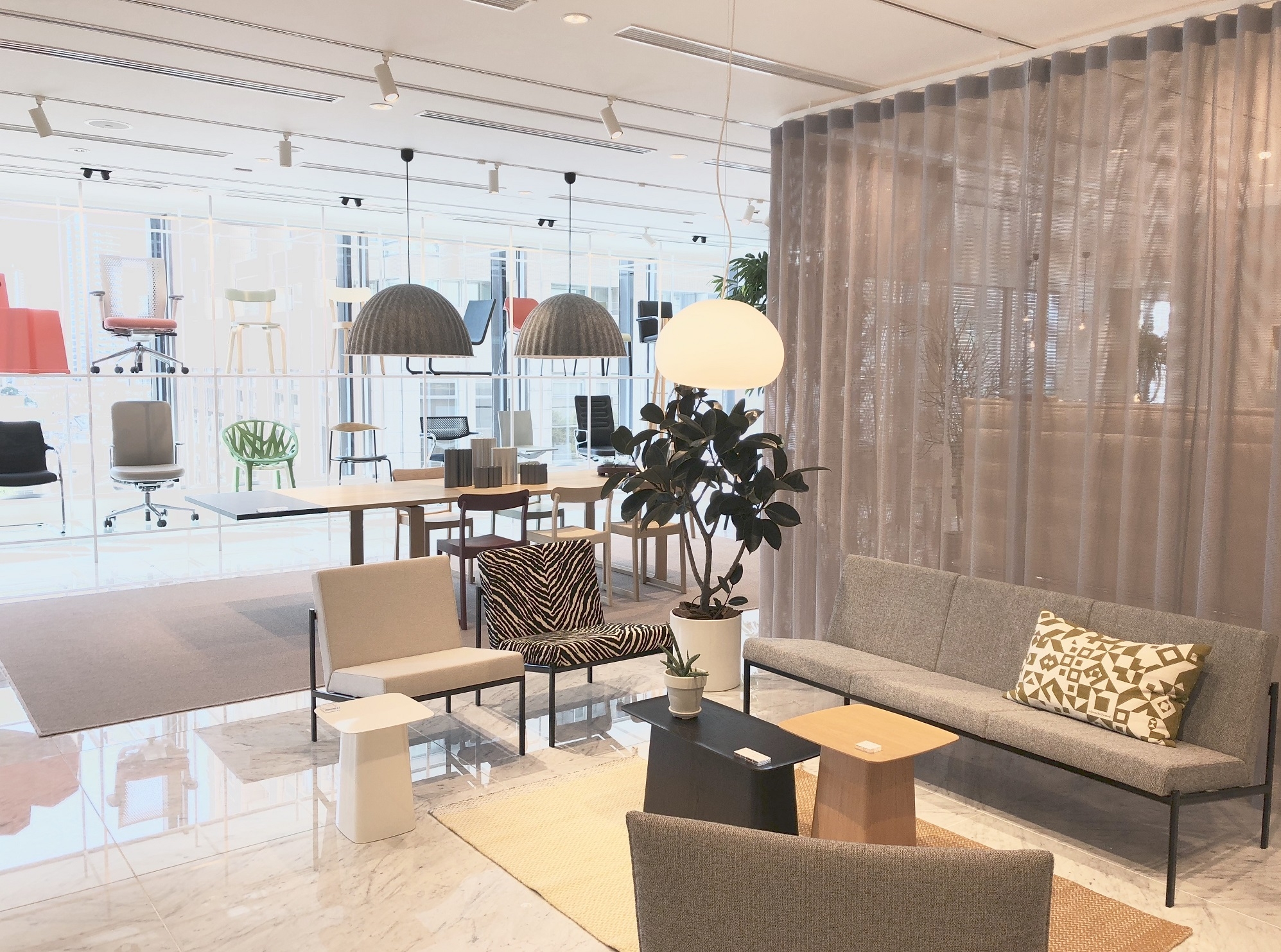 【経理リーダー候補】フレックス制・テレワーク導入！事業規模拡大中！GMOやZOZO、東芝など有名企業のオフィスをプロデュース！空間デザインで日本企業の生産性の向上を目指す！IPO準備中のオフィスデザイン企業の画像