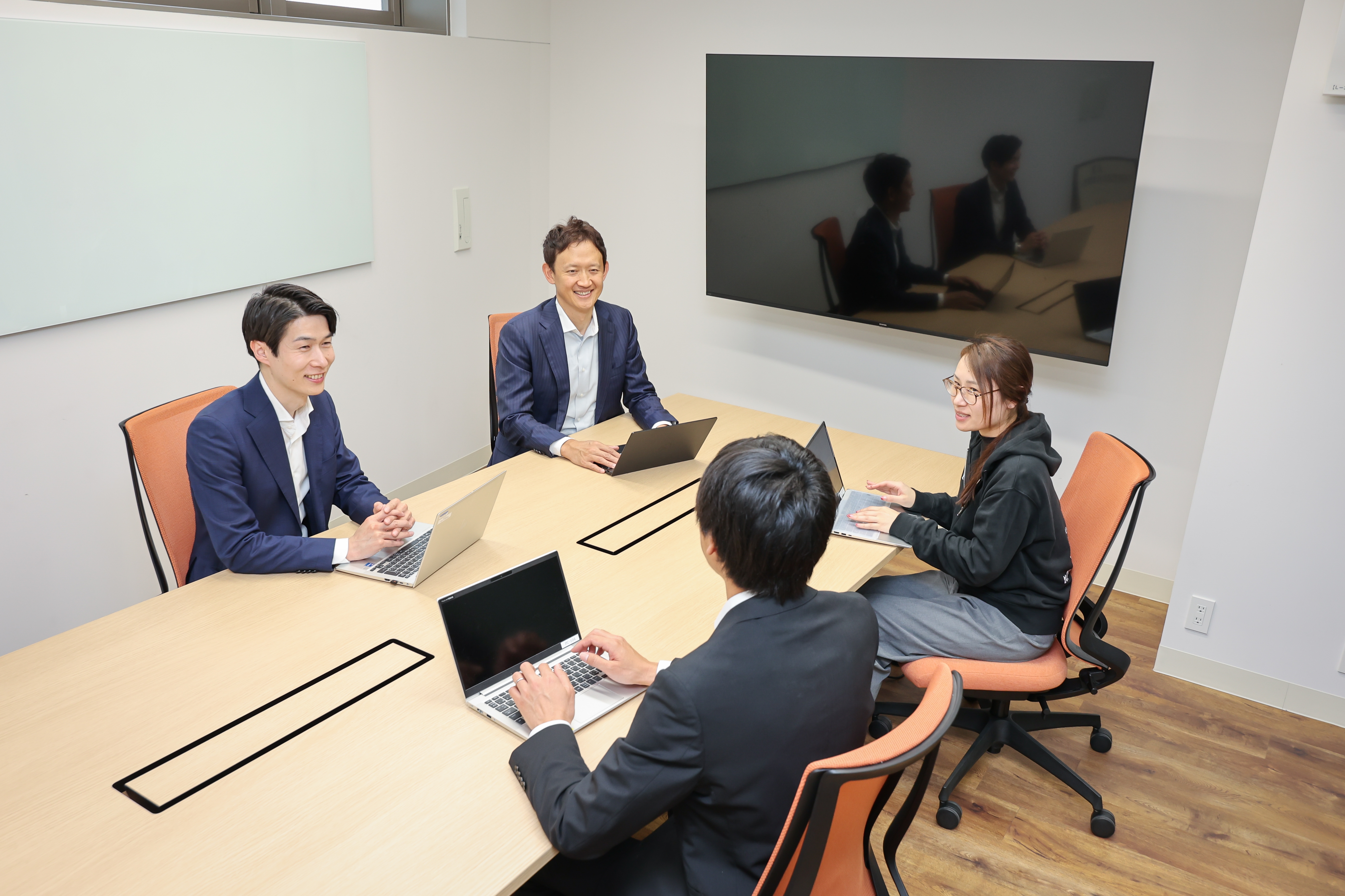 【フルリモート】1日5時間～OK！家庭もキャリアも大切にしたい方へ◎「オンラインファースト」を掲げフルリモートで完結を目指す社労士事務所の画像