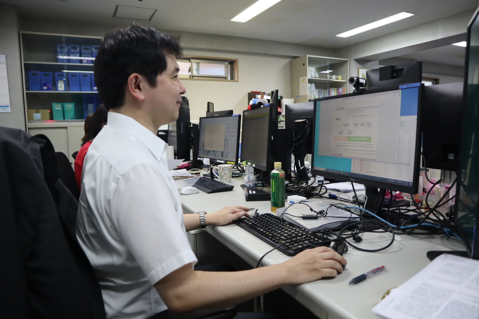 【税務スタッフ】実績が給与に直結！年収1,000万円も可能！税務会計にとどまらない多彩なキャリア！9つの専門企業で構成されるグループ体制により、自分の得意領域を活かせる税理士法人の画像