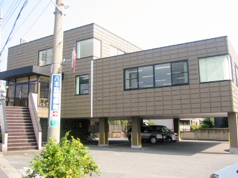 【税務スタッフ】会計事務所経験者歓迎！女性活躍！幅広い業務に携われる税理士法人の画像