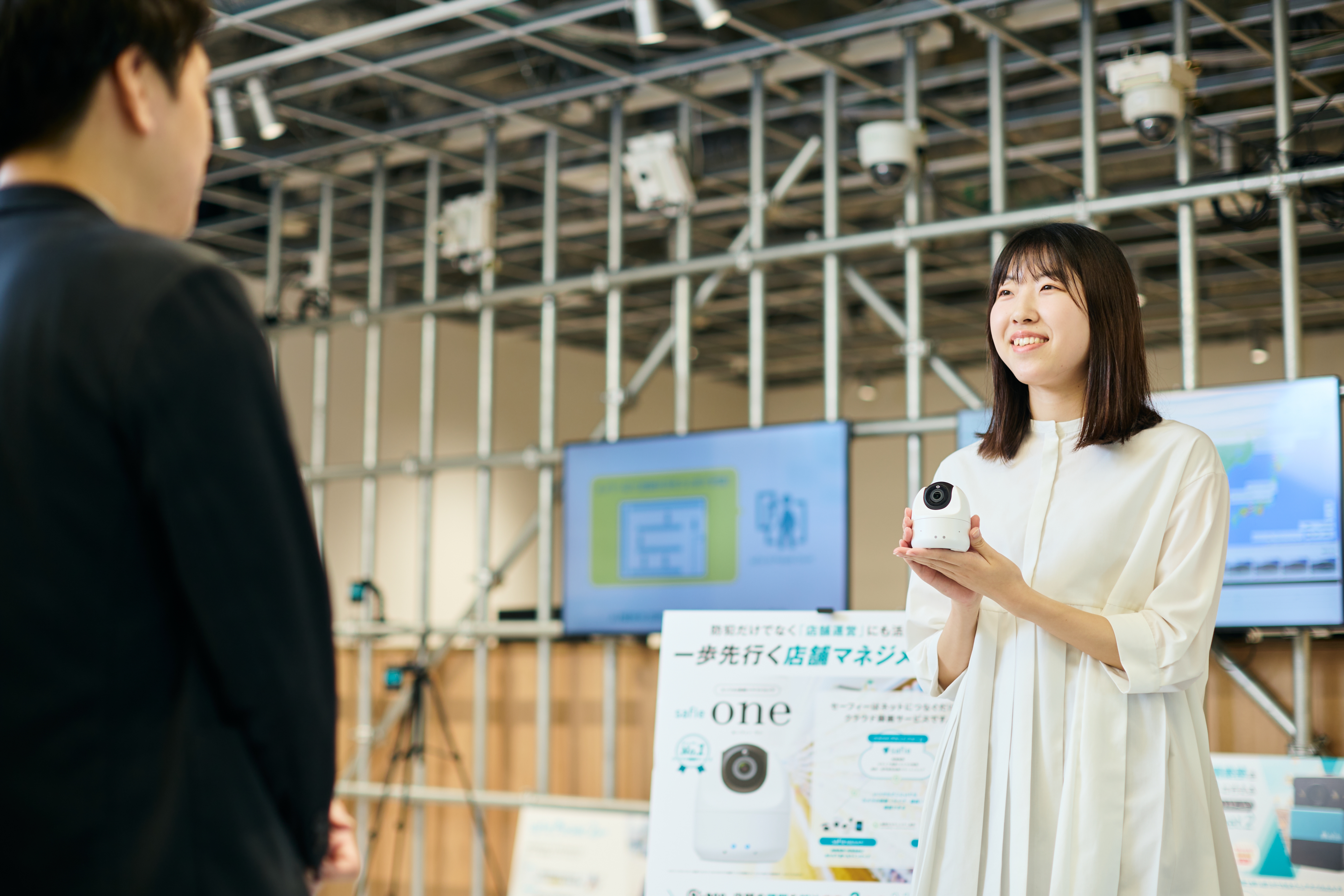 【経営企画】時価総額1,500億超。IPO後も注目を集める、クラウド型防犯カメラ事業を展開する急成長ベンチャー企業の画像