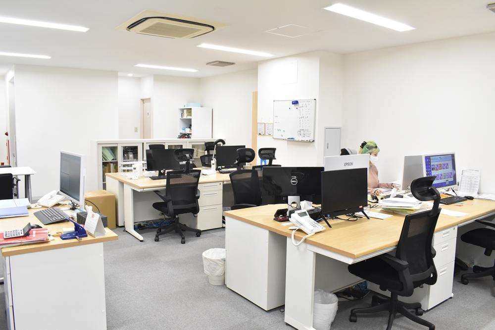 【税務会計】残業ほとんどなし/丁寧なOJT制度/未経験でも安心できる/綺麗なオフィスでカジュアルに勤務できる税理士事務所の画像