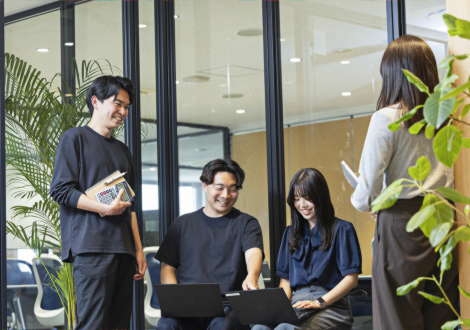 スタンダード上場｜会計士・税理士資格を活かす経理財務スペシャリスト｜年休126日の画像