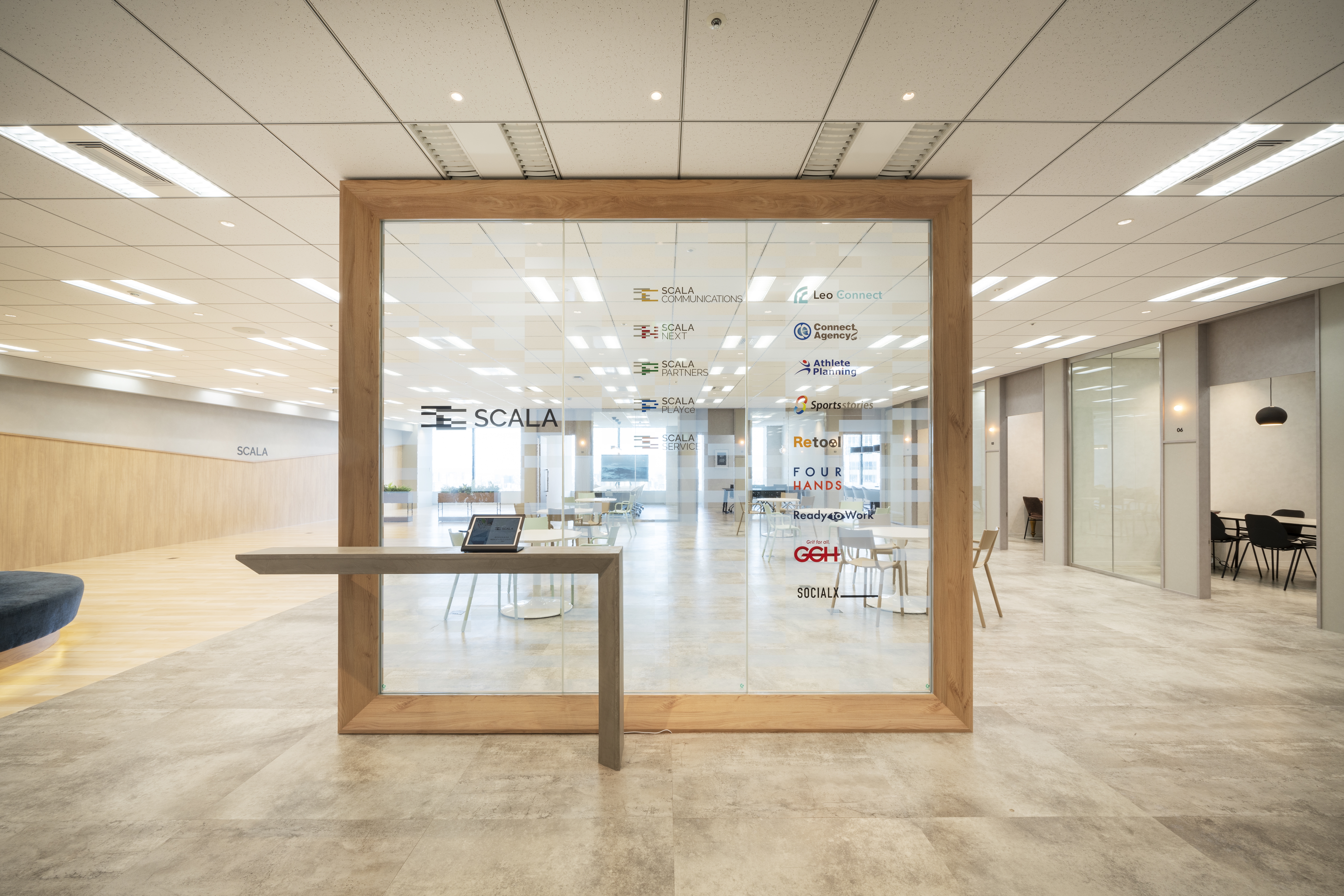 【経理スタッフ】売上高100億円規模！IT/AI/IoTを主軸として、幅広い事業領域のポートフォリオを有するプライム上場企業の画像