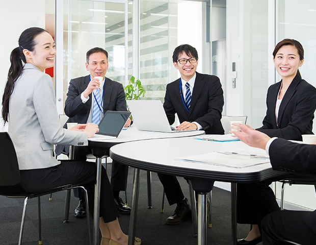 【経理リーダー候補】リモートフレックス制度有・完全土日祝日休み！IPOを目指す体制の中で幅広い経理経験が積める！イラストやデジタルコンテンツの企画、制作力を強みにマーケティング支援などを手掛ける企業の画像