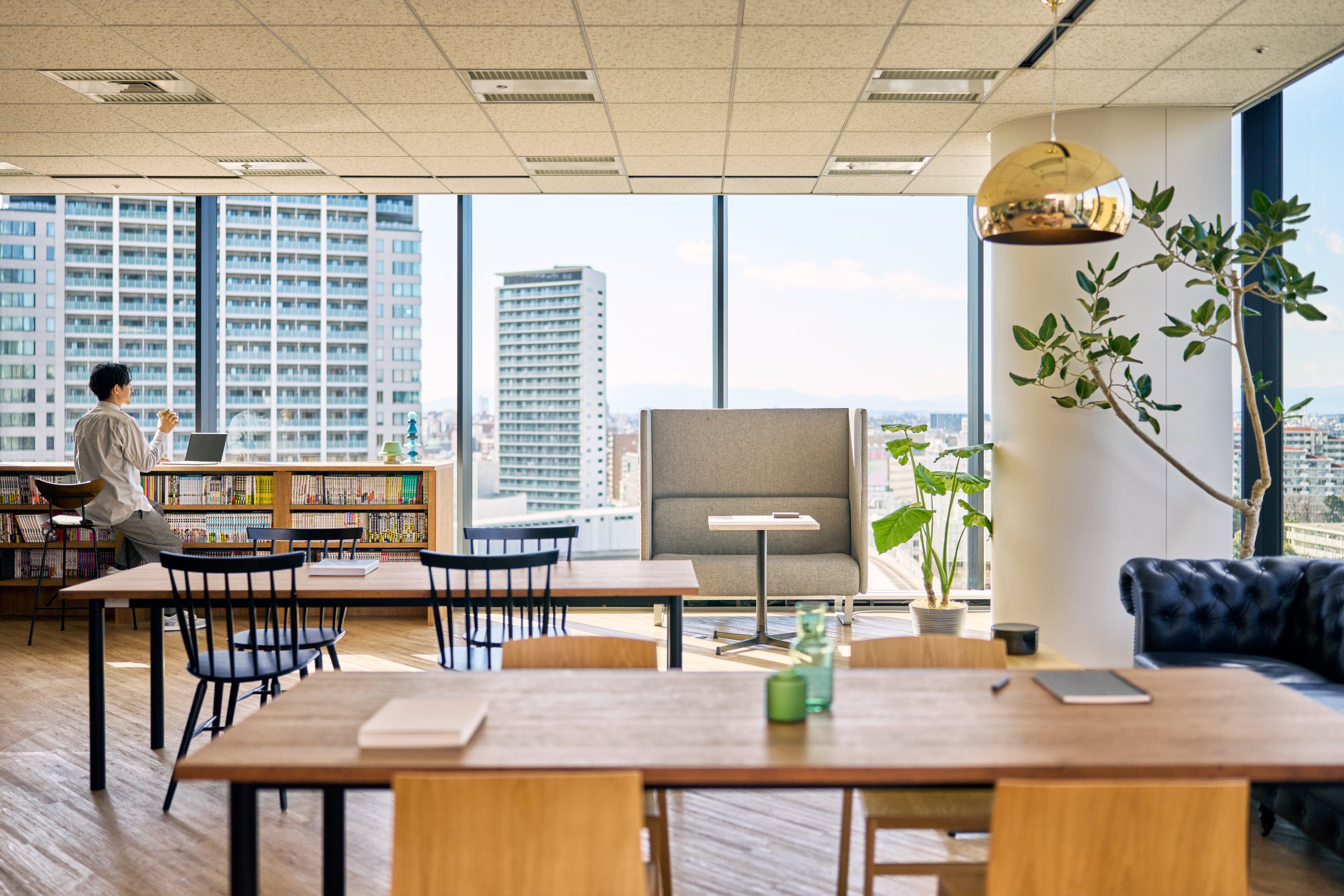 【経理マネジャー】週3日リモートワーク可能!フレックス制導入！創業4年目で上場！人気漫画アプリ「ヤンジャン！」などのアプリ事業を主軸としてエンタメ事業や不動産テック事業など新事業を展開するスタンダード上場企業の画像