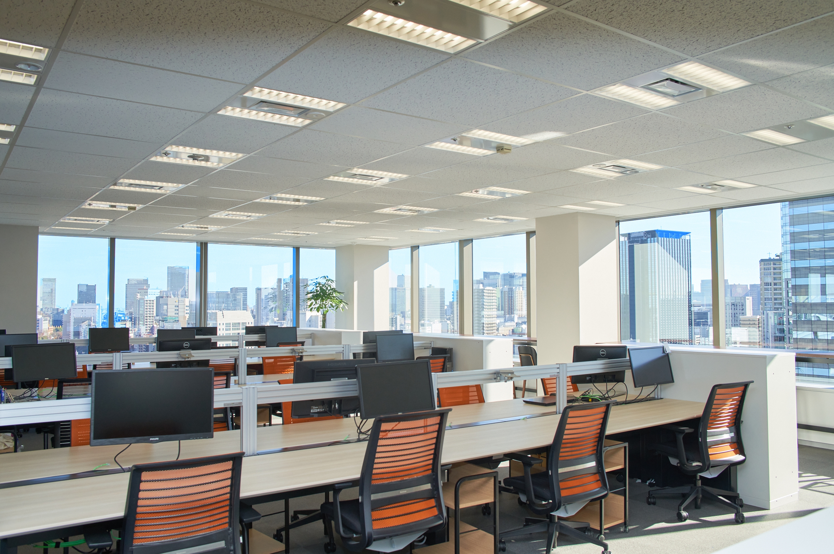 【税務スタッフ】申告書作成が出来る方募集！！資格取得と働き方を重視できる！SPCの設立・会計・税務・法務面でのアドバイスが可能な税理士法人の画像