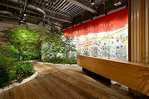 【法務】法務スタッフ！基本的に在宅勤務！日本のモバイルインターネットの歩みと共に成長を続けてきたIT企業の画像