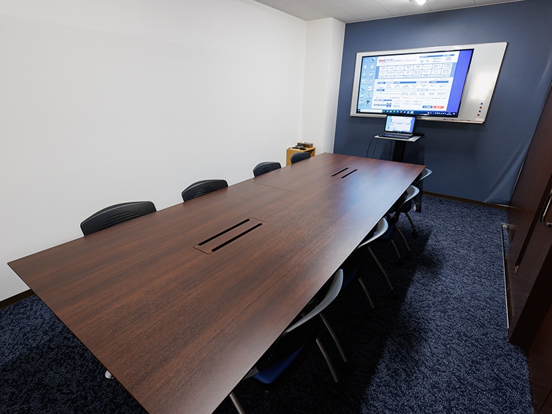 【税理士補助】キャリアチェンジ応援！年間休日122日！各種手当などの福利厚生が充実し、自計化支援や経営コンサルに強く、一からノウハウを学べる税理士法人の画像