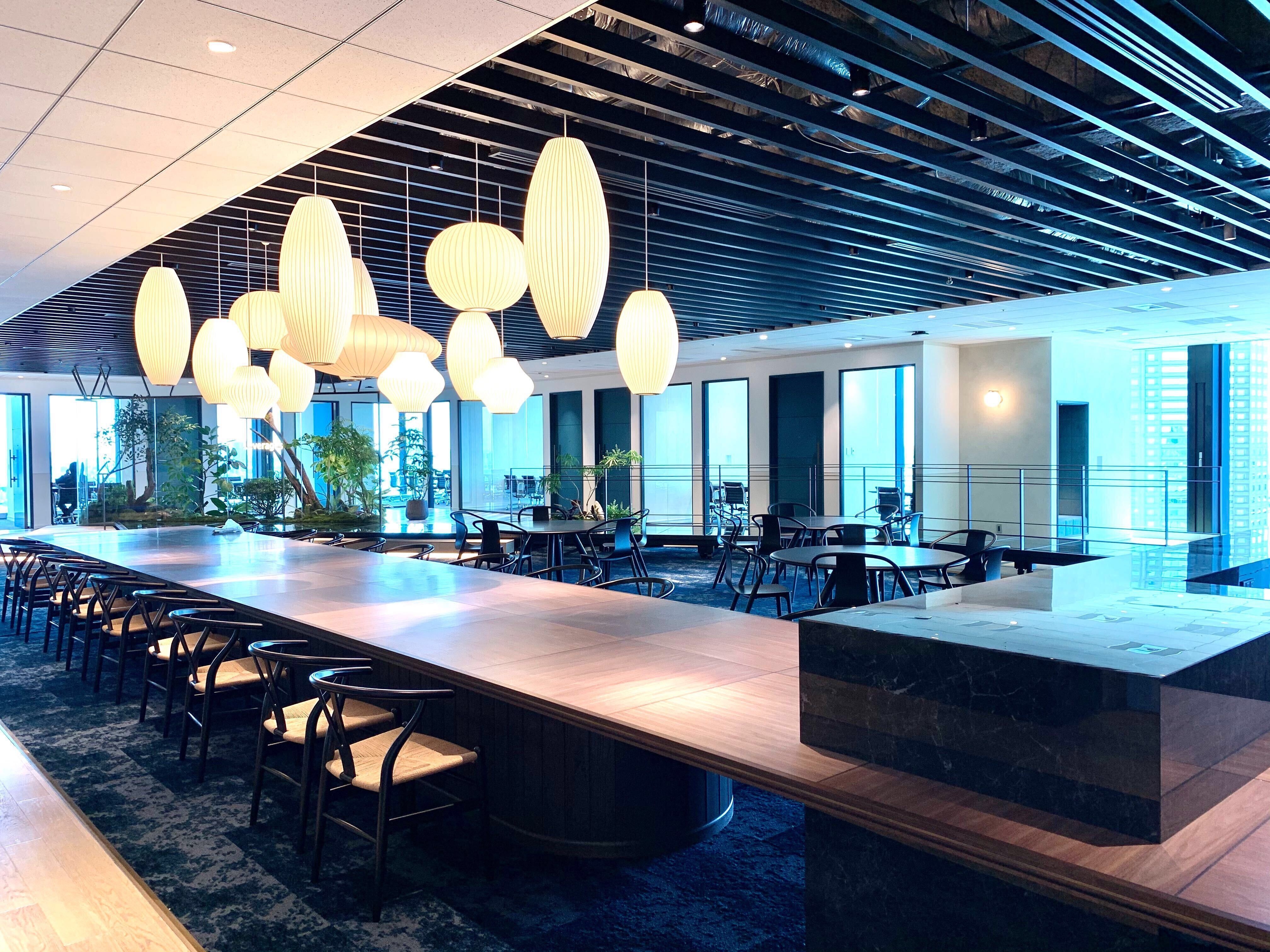 【法務】未経験歓迎◎「働きがいのある会社」6年連続受賞！人材関連事業やメディア事業、M&A事業などを展開するインターネットサービス業を提供し、創業以来黒字経営を継続しているメガベンチャー企業の画像