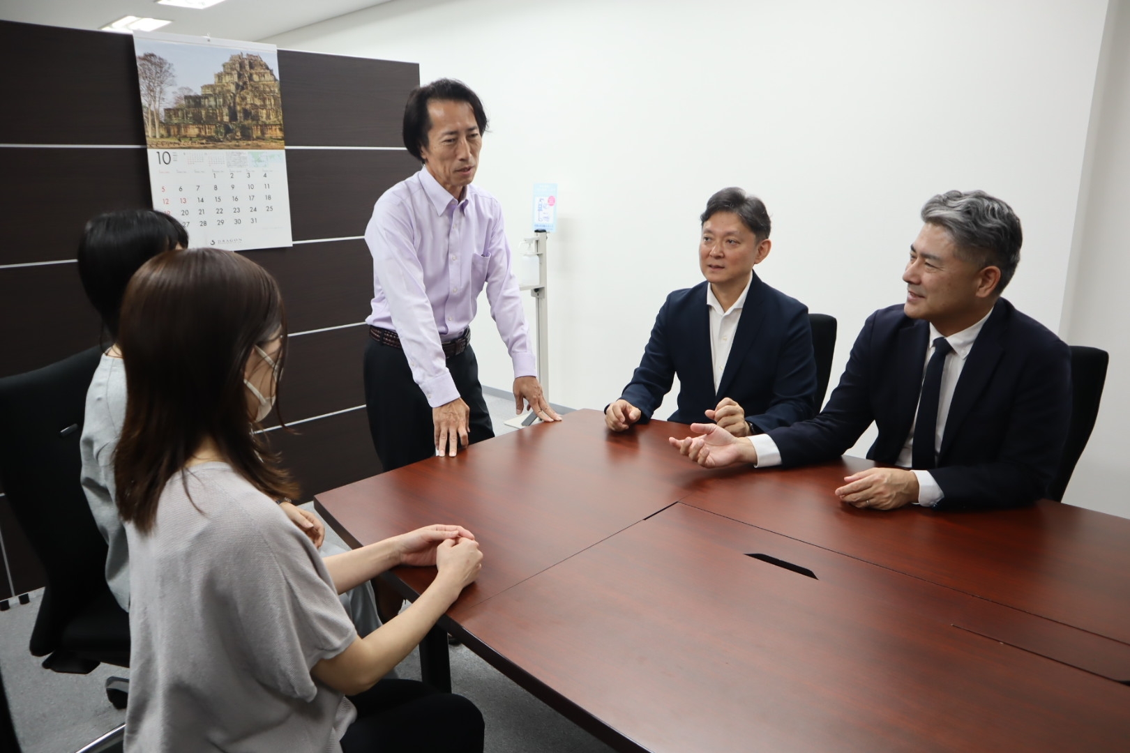 【税理士】税務の最前線で成長できる環境！国税OBや専門チームとともに、飲食・医療・ITなど多業種の顧問先1,000社超を支える税理士募集！の画像