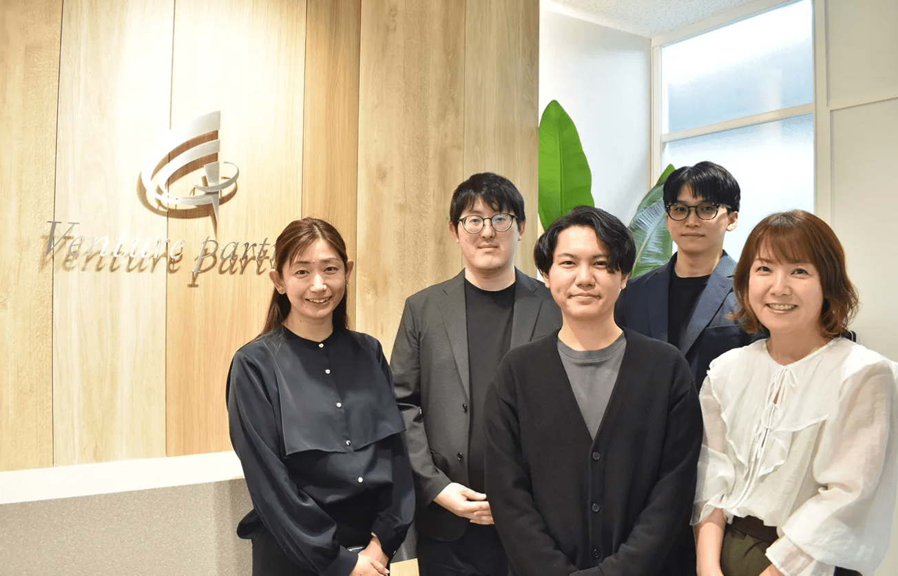 【税務会計スタッフ】経験がなくても大丈夫！早期から大きなチャレンジが可能！全国6拠点、従業員190名を超える規模へと拡大中の税理士法人の画像