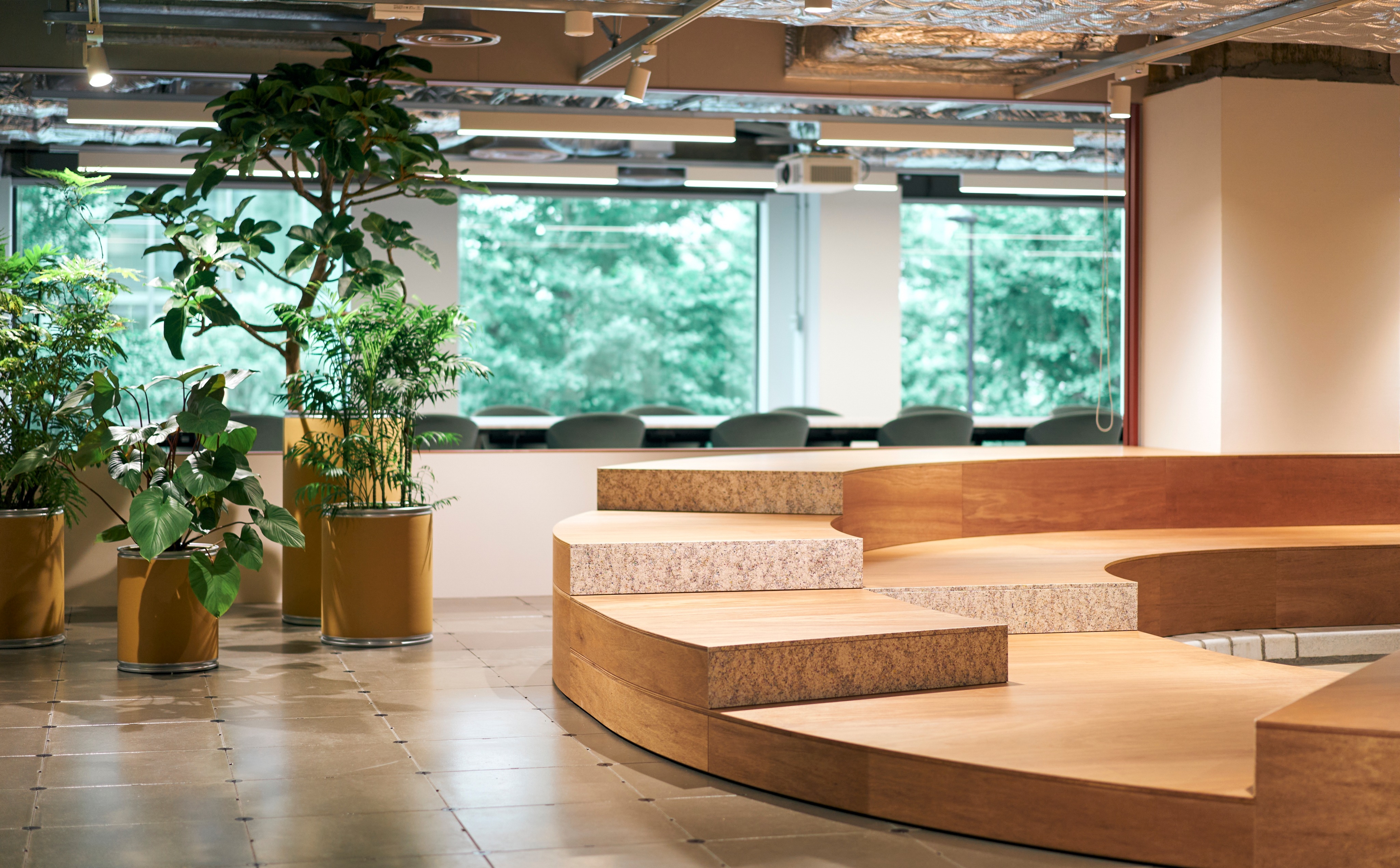 【人事労務】労務としてキャリアアップしたい方必見！スーパーフレックス制度＆週2リモート可！国内最大規模のSaaSベンダー企業の画像