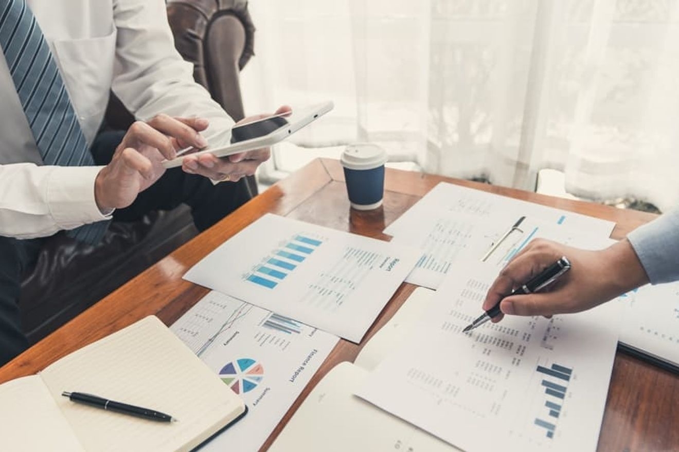 税務コンサルティング業務に資格は不要?年収は?